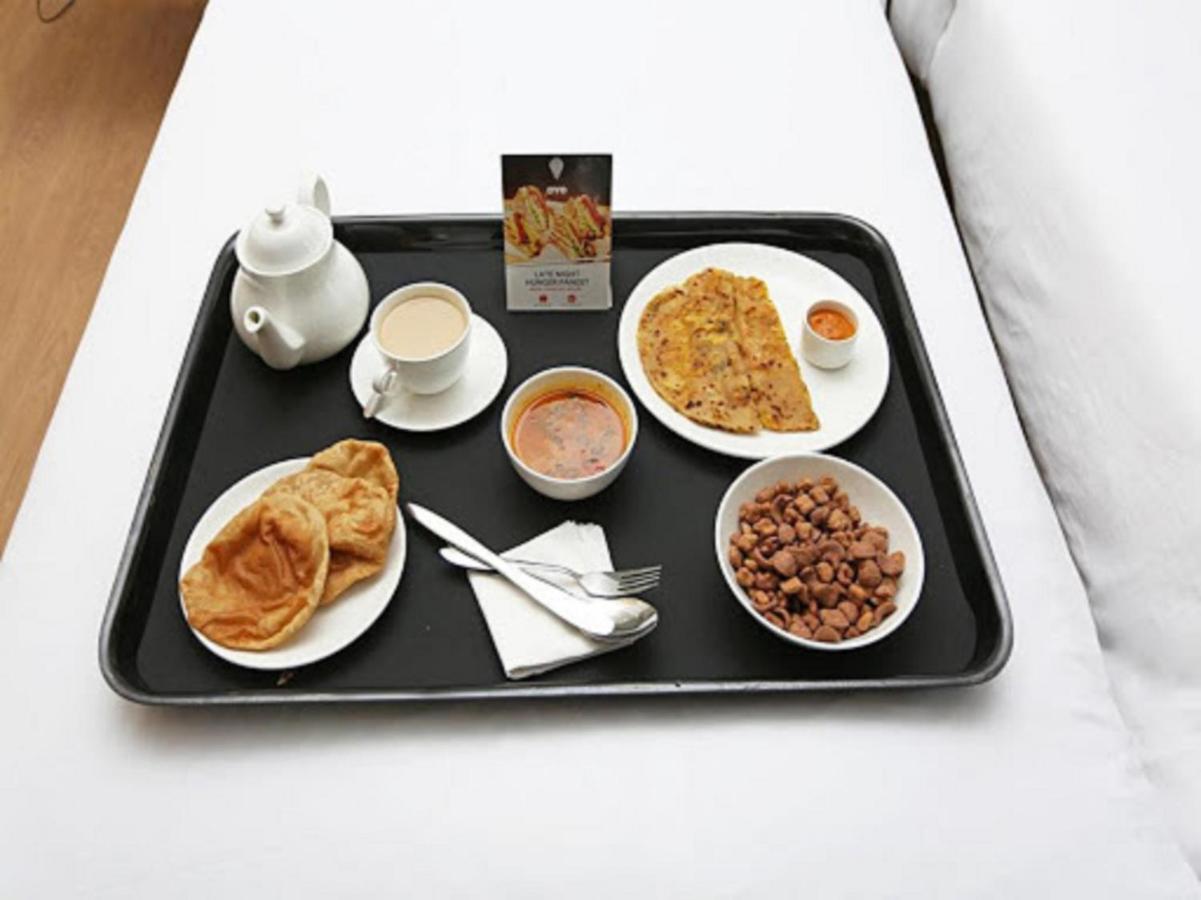 OYO 45301 Hotel Om Palace Sāgar Buitenkant foto
